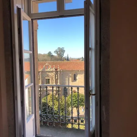 Montes 2* Saint-Jacques-de-Compostelle