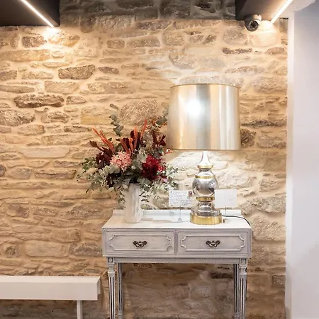 Montes Hotel