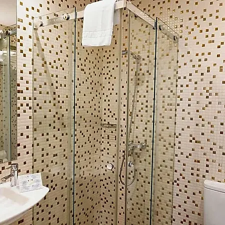 Montes 2* سانتياغو دي كومبوستيلا